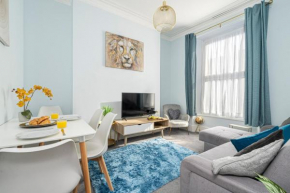 St James Place 4 bed Apt with JOIVY